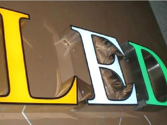 灌南介绍LED招牌的基础知识。